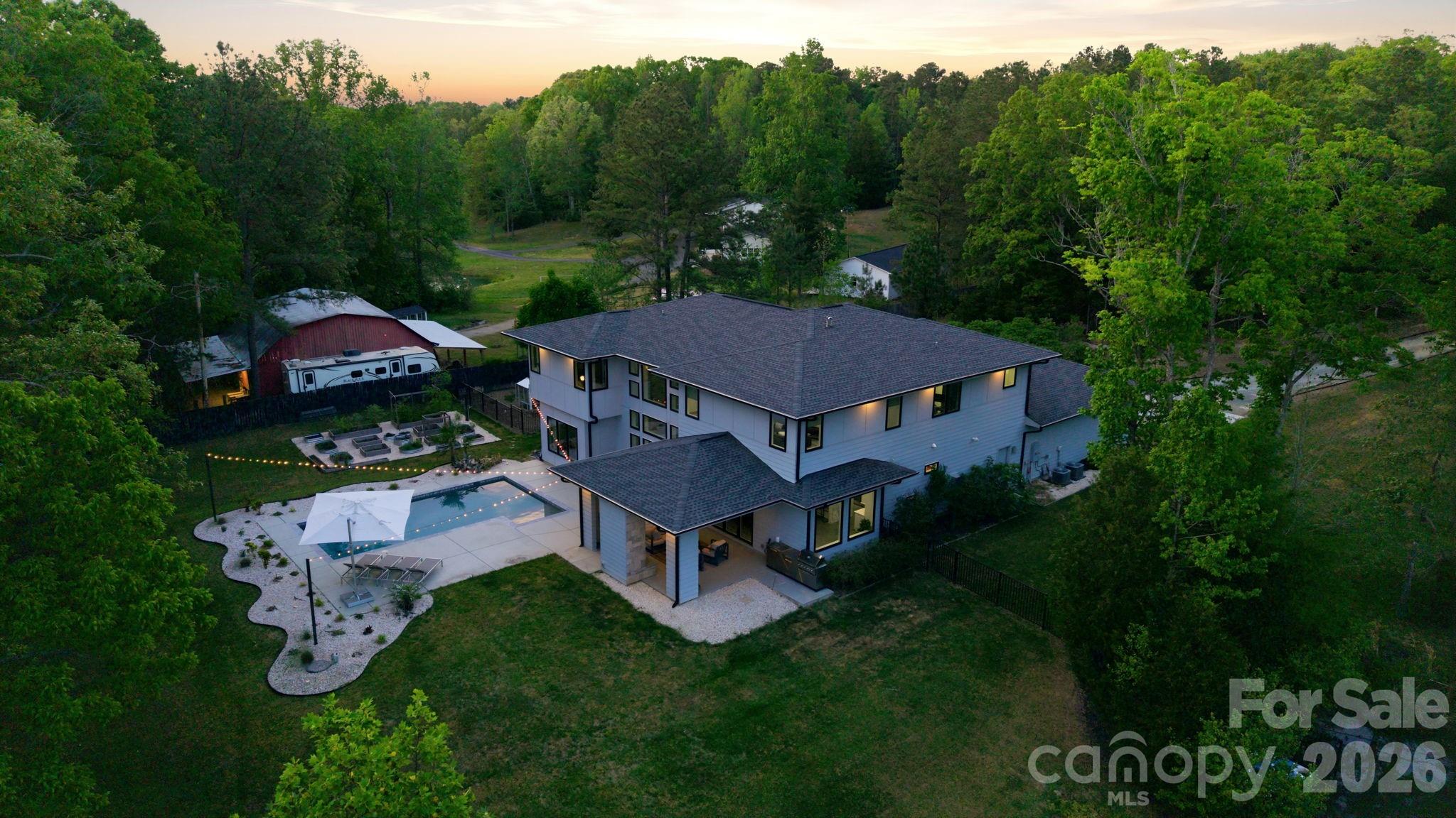 4004 Oldstone Forest Drive — Waxhaw