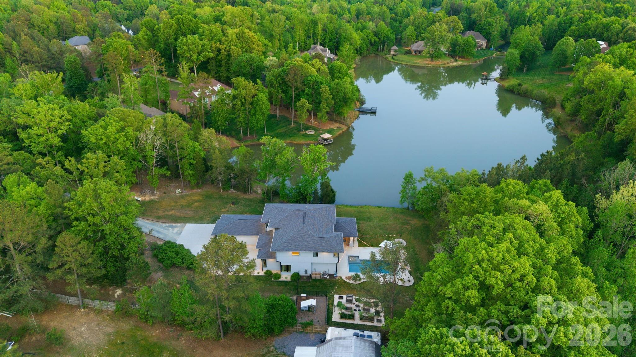 4004 Oldstone Forest Drive — Waxhaw