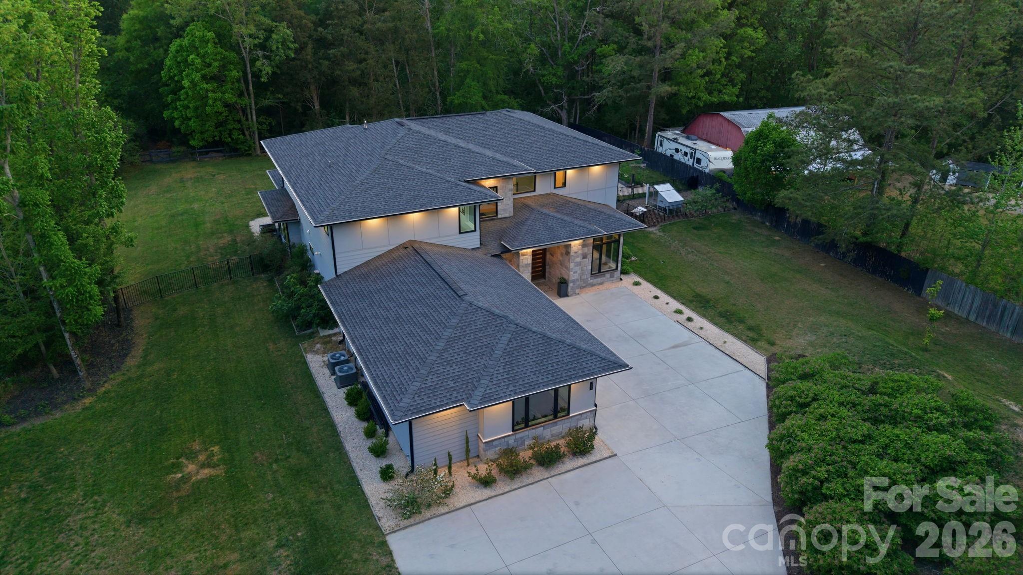 4004 Oldstone Forest Drive — Waxhaw