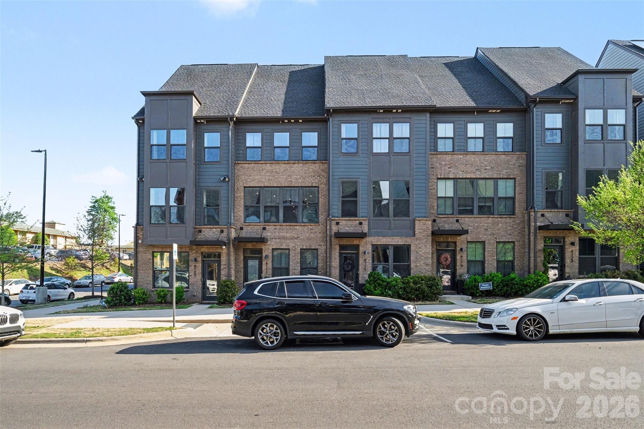 6111 Station Crossing Avenue — Charlotte