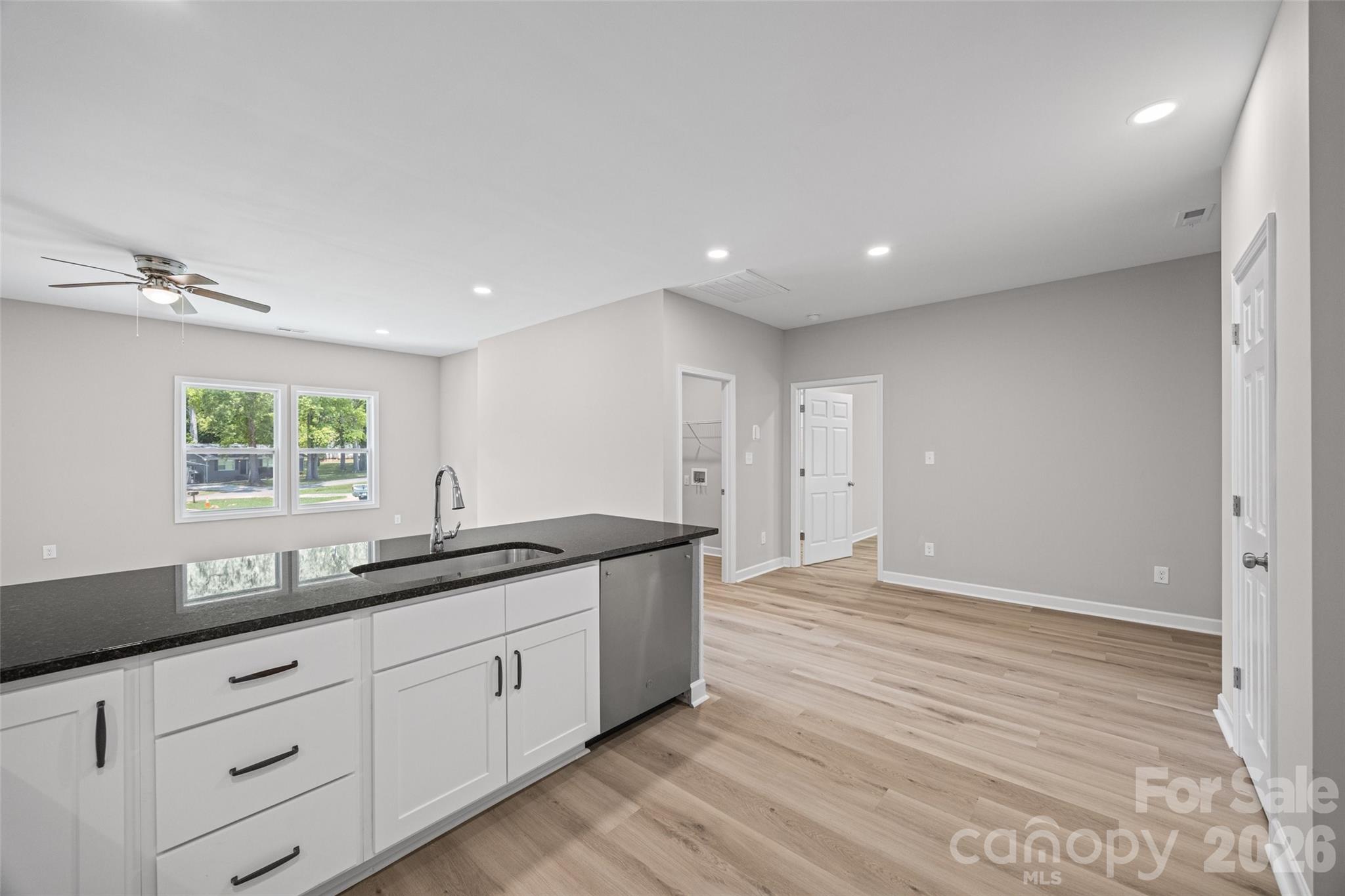 343 Oak Street — York