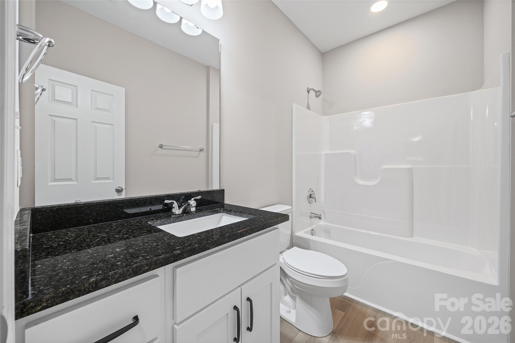 343 Oak Street — York