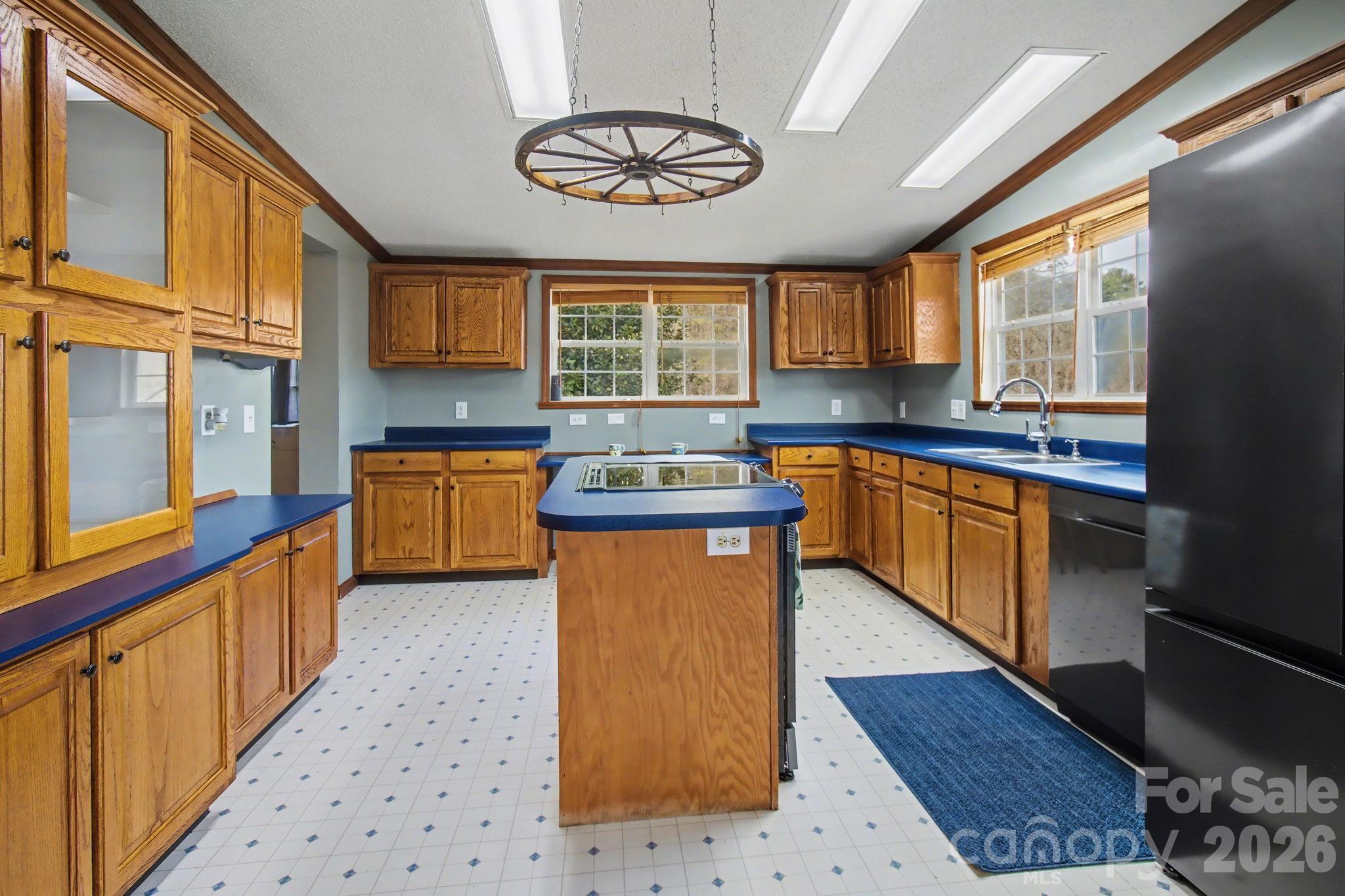74 Chambers Road — Weaverville
