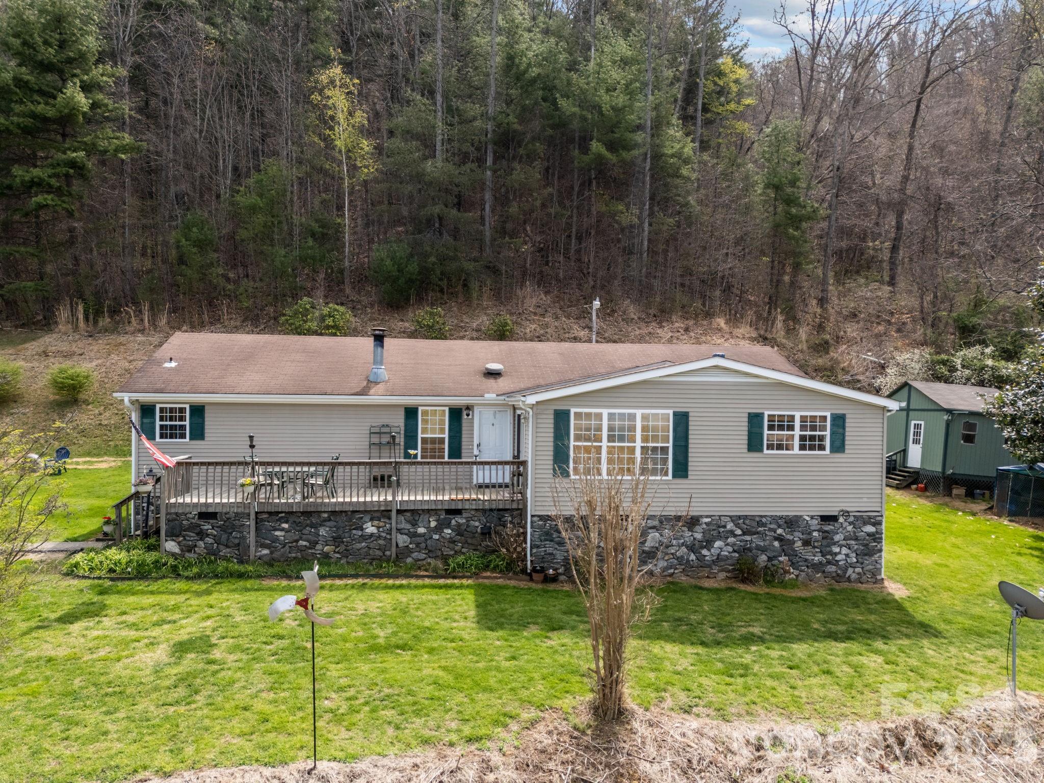 74 Chambers Road — Weaverville