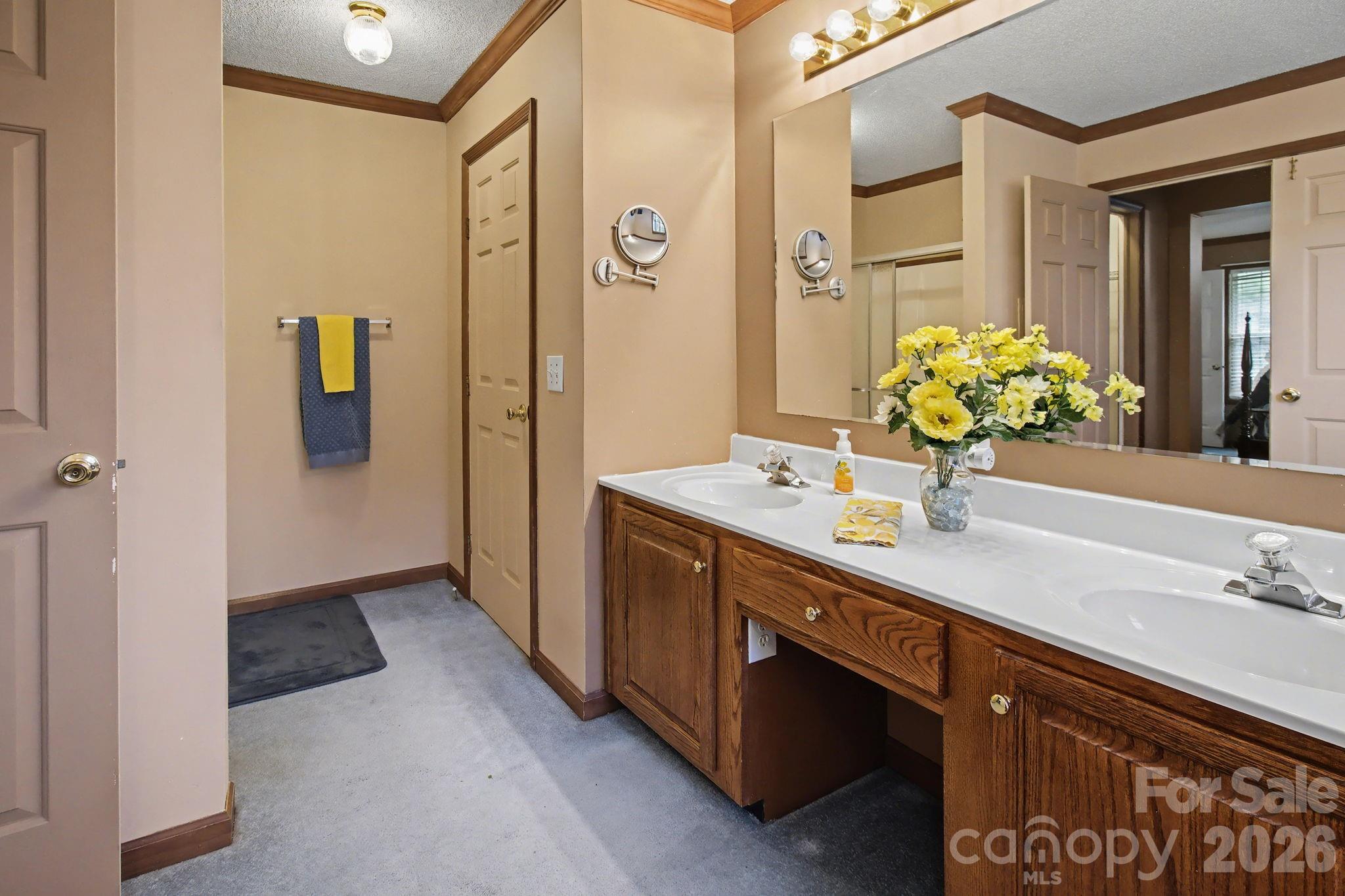 74 Chambers Road — Weaverville