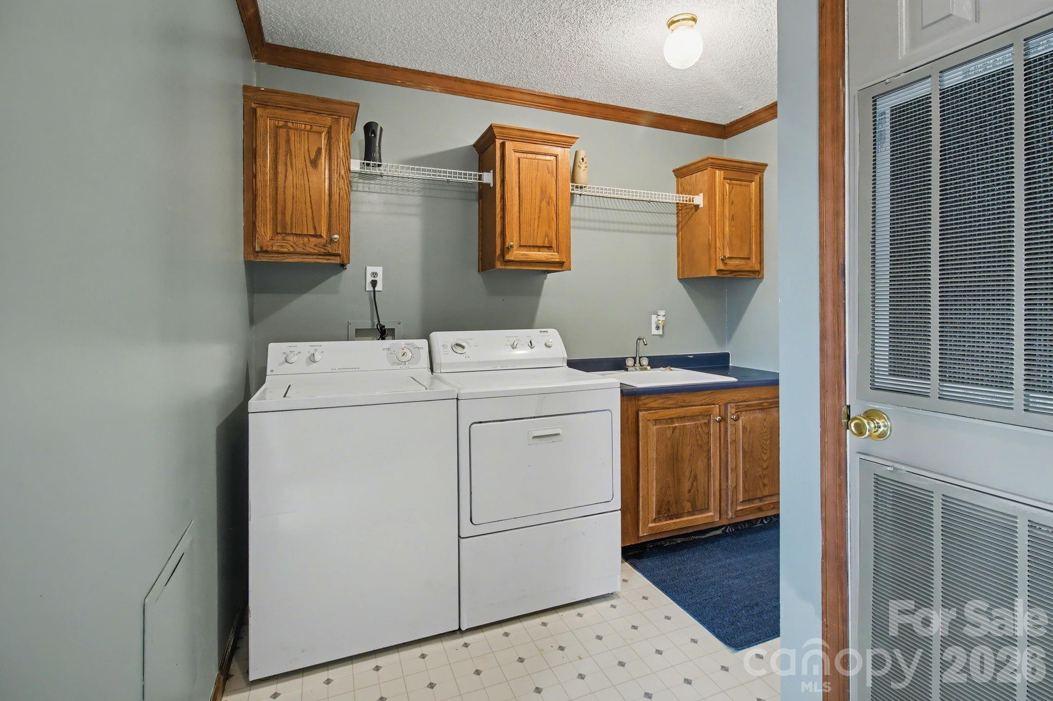74 Chambers Road — Weaverville