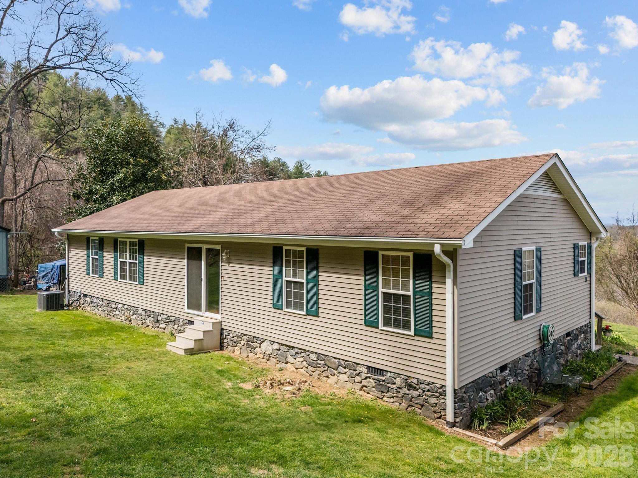 74 Chambers Road — Weaverville