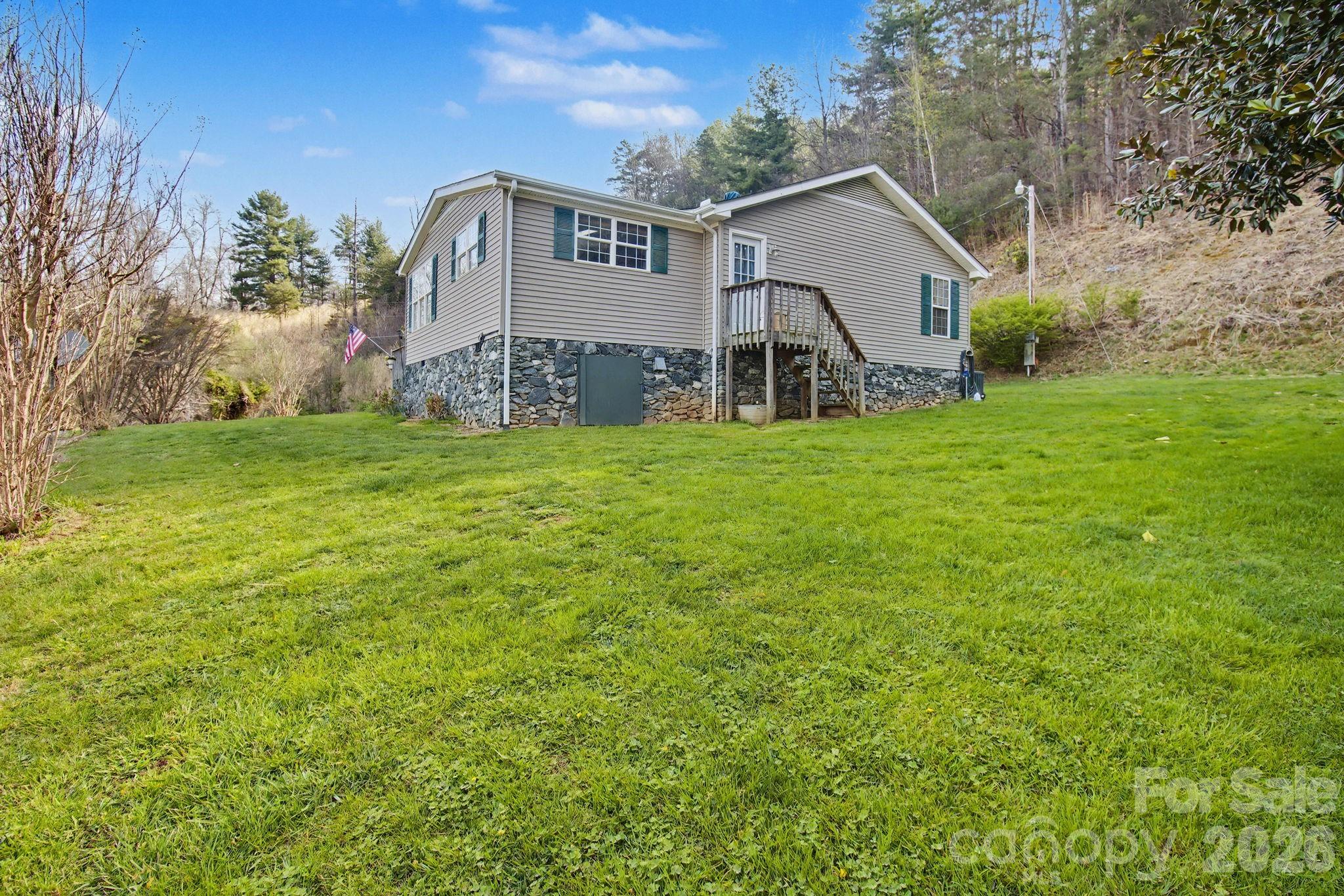 74 Chambers Road — Weaverville
