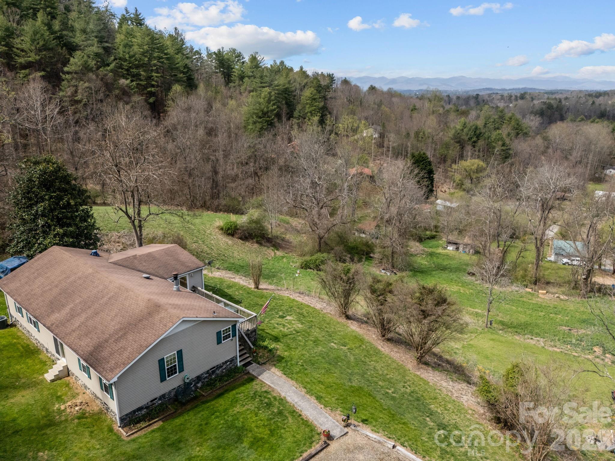 74 Chambers Road — Weaverville