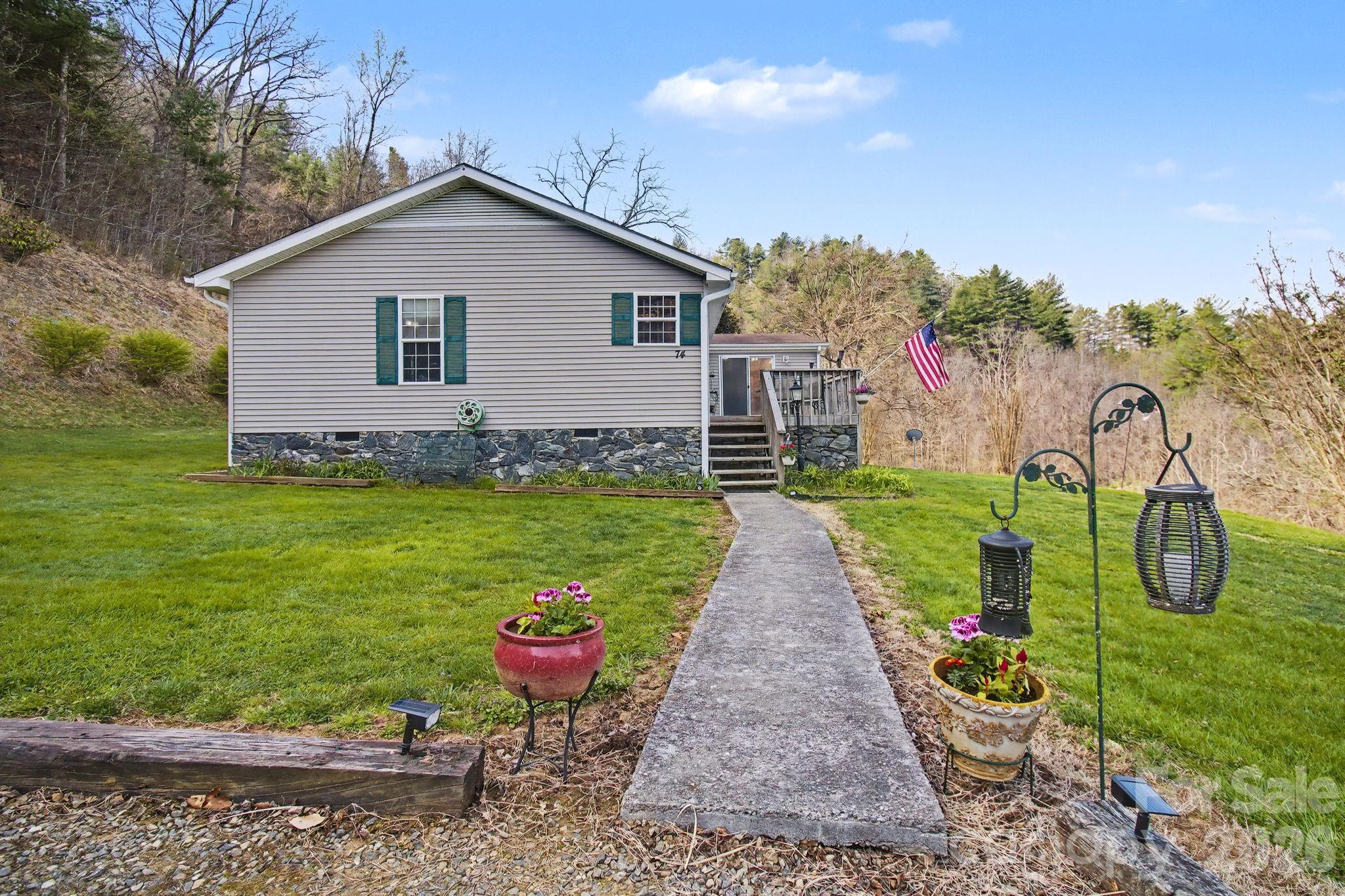 74 Chambers Road — Weaverville