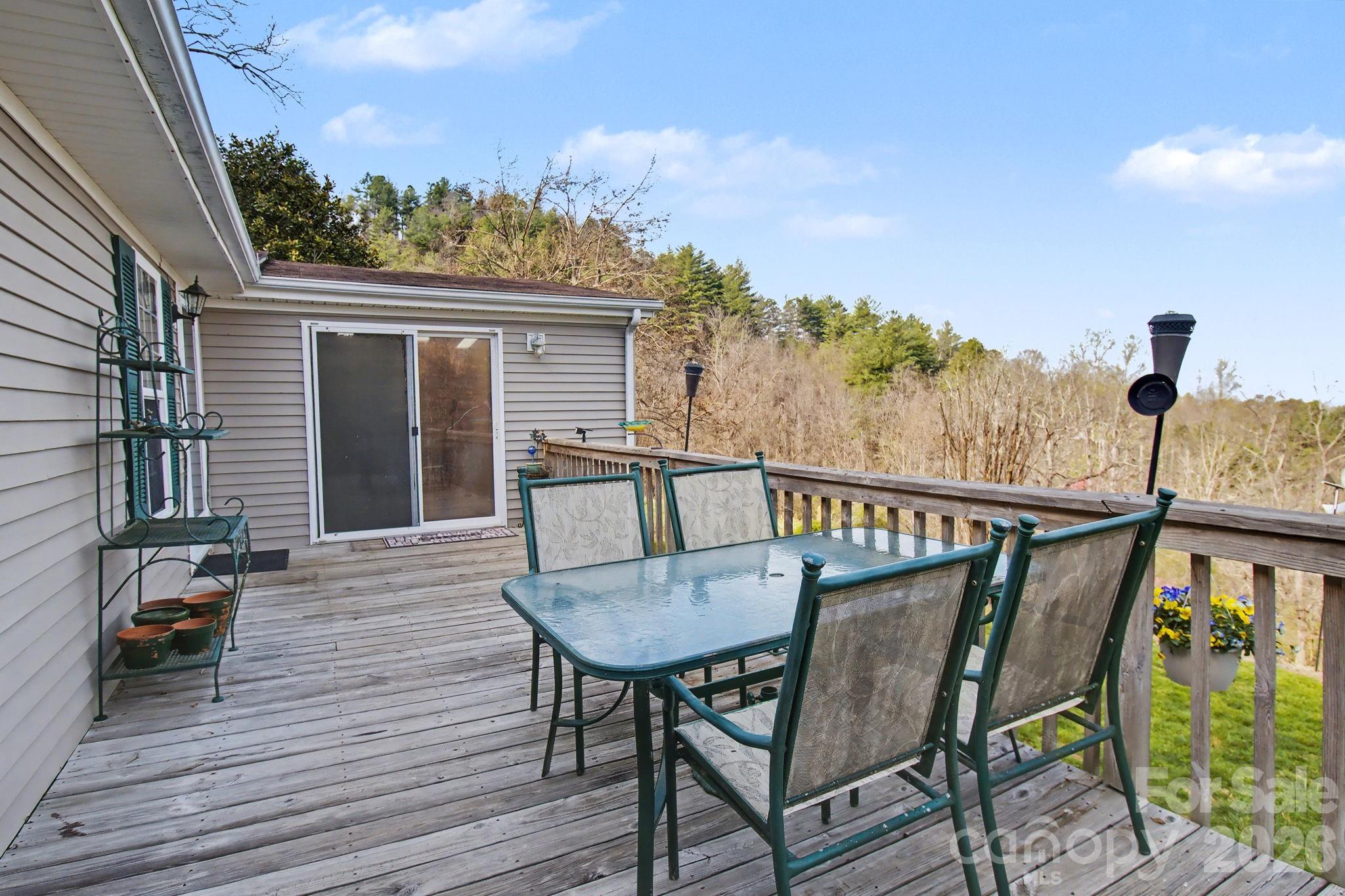 74 Chambers Road — Weaverville