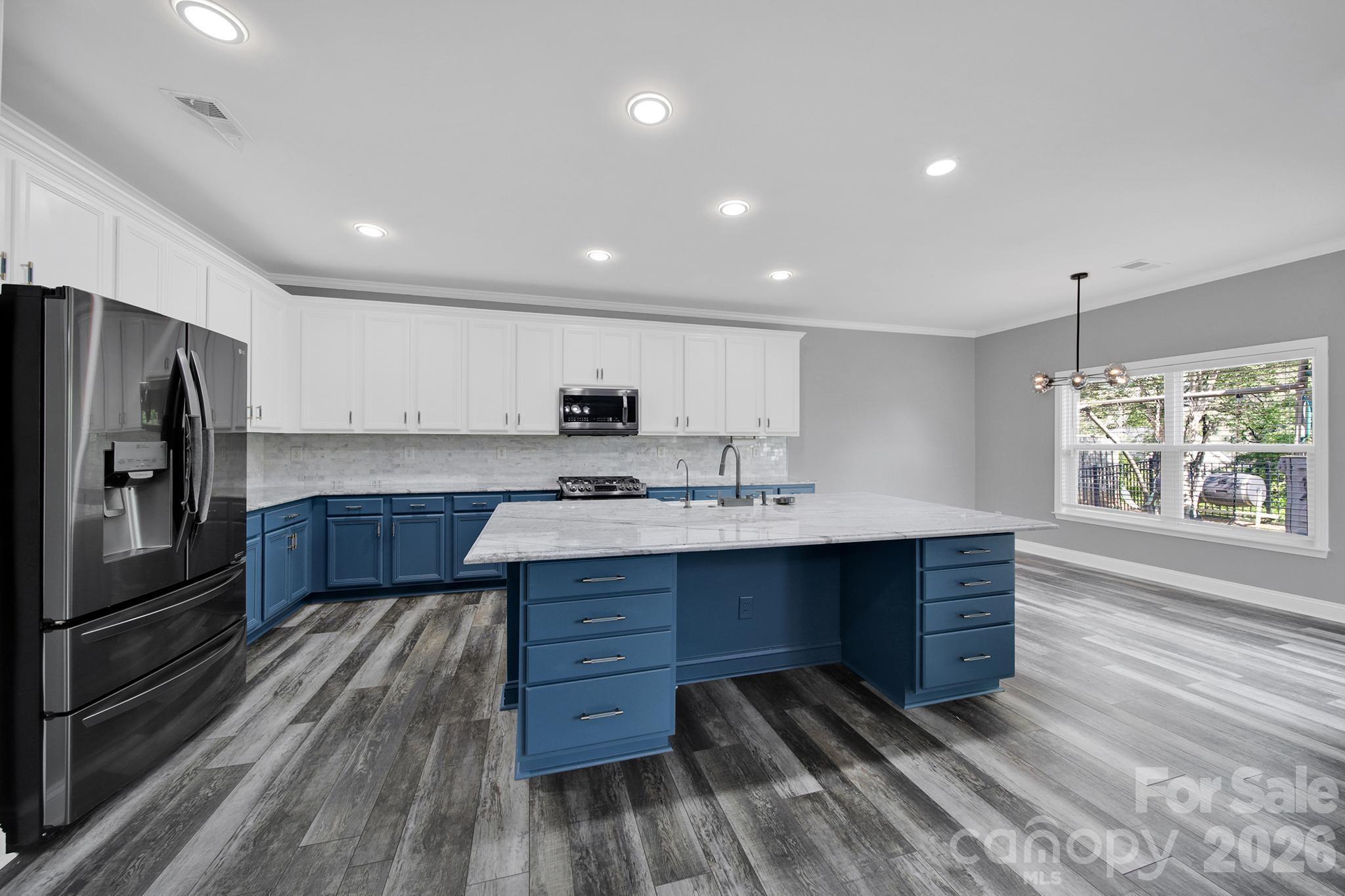 325 Mount Side Way — Fort Mill