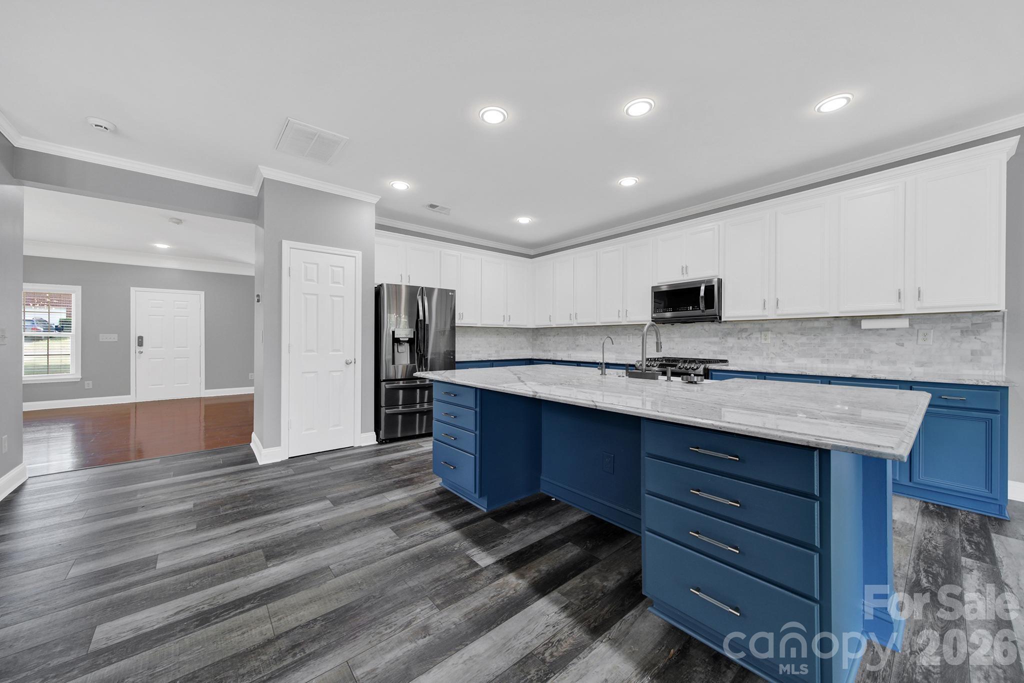 325 Mount Side Way — Fort Mill