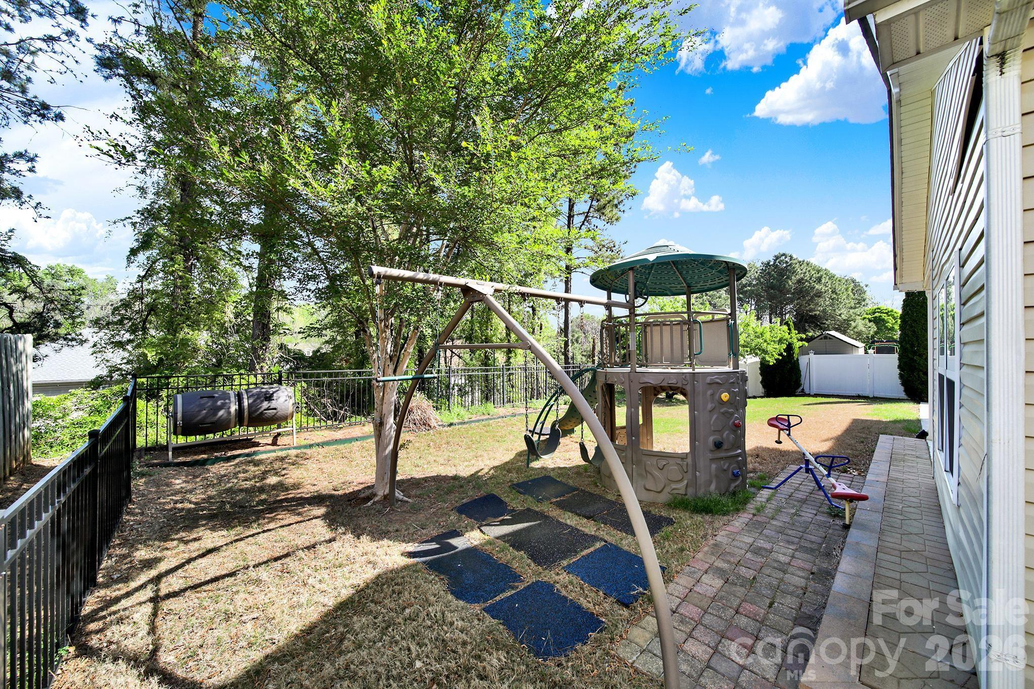 325 Mount Side Way — Fort Mill