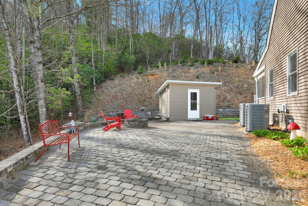 410 Forest Lake Road — Brevard