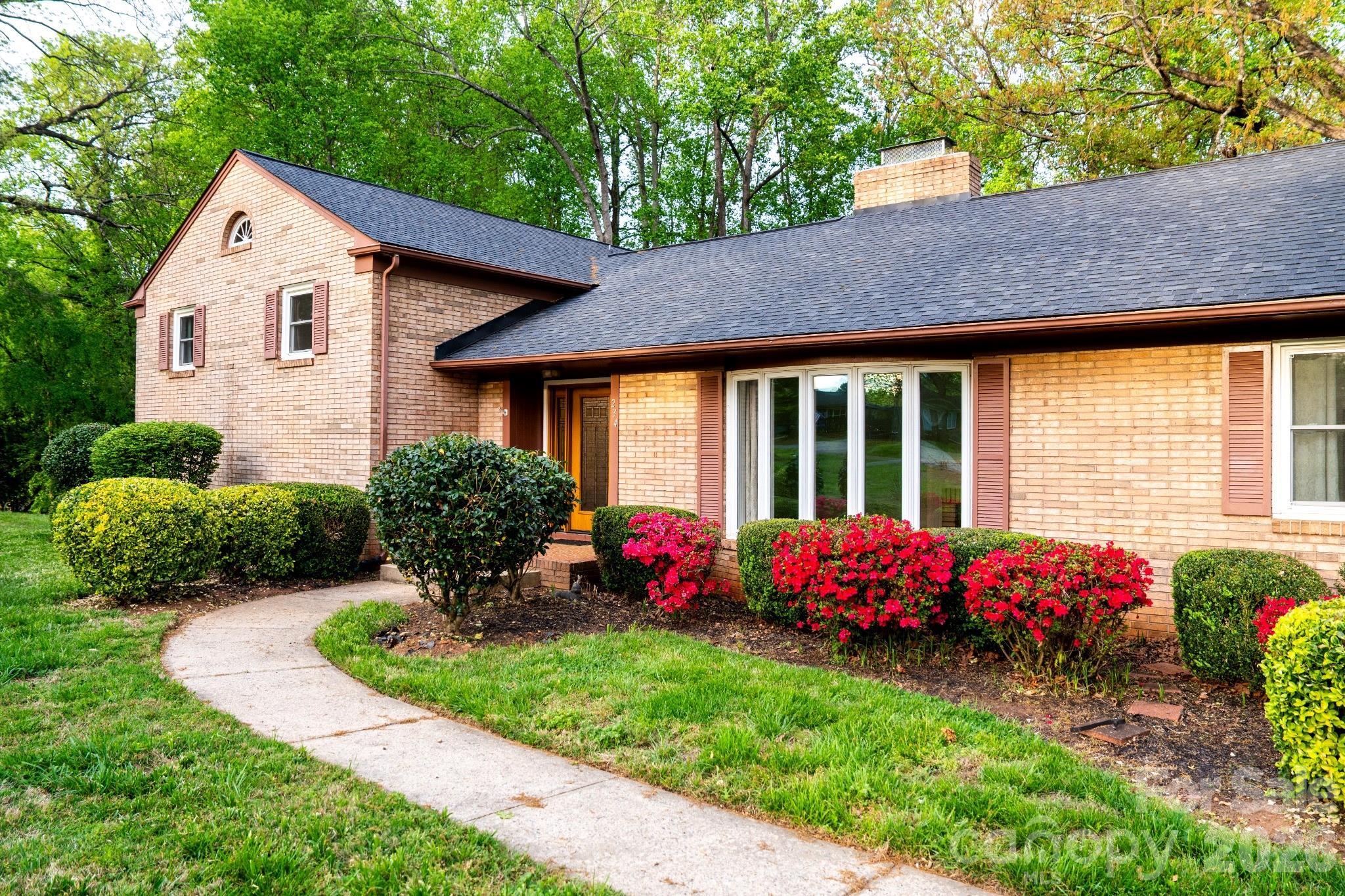 234 Edgewood Drive — Statesville
