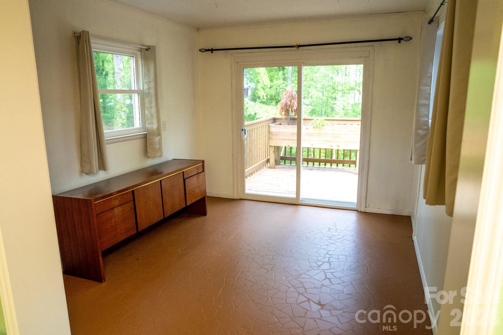 234 Edgewood Drive — Statesville