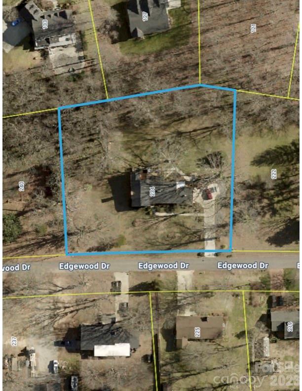 234 Edgewood Drive — Statesville