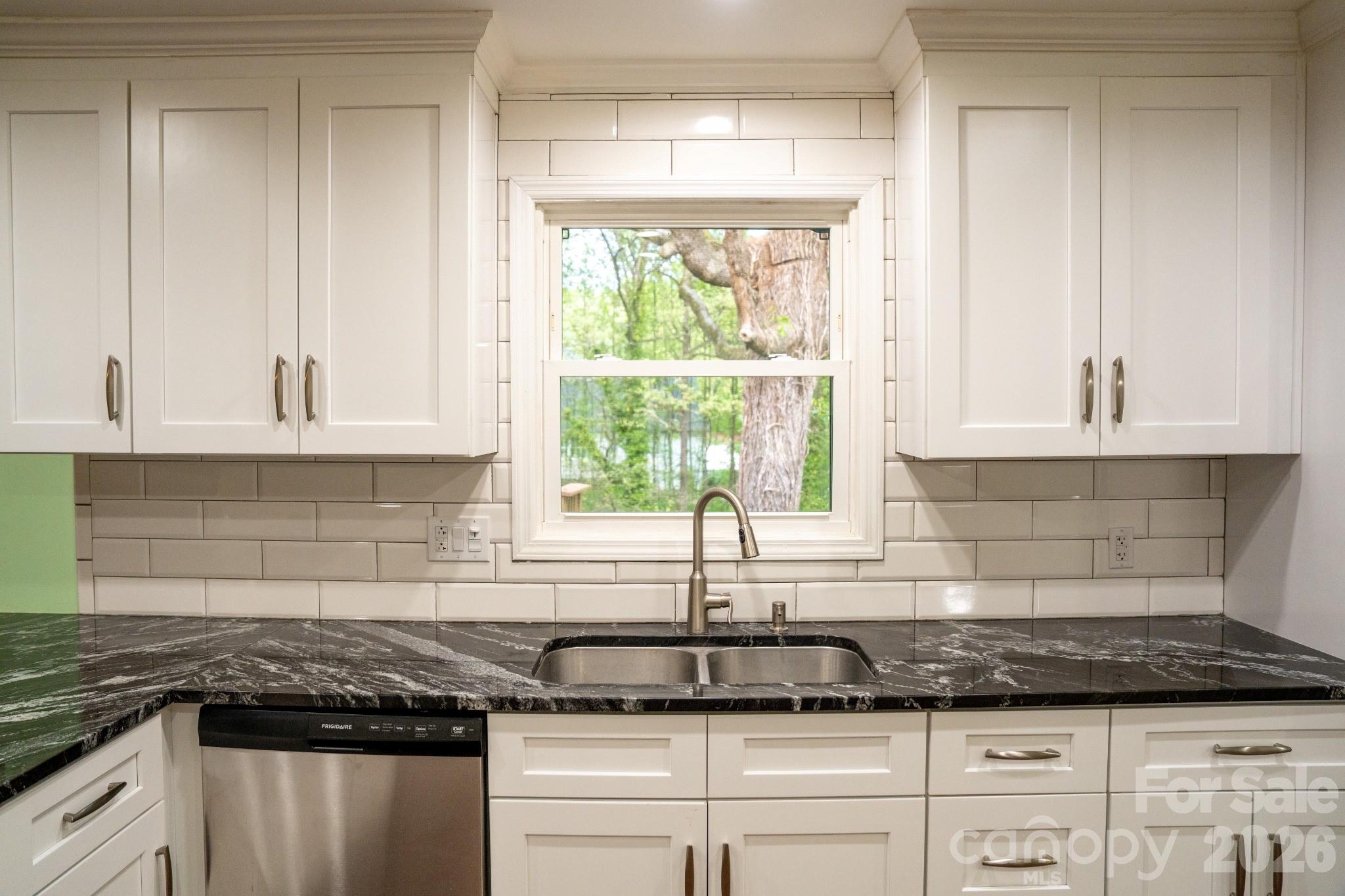234 Edgewood Drive — Statesville