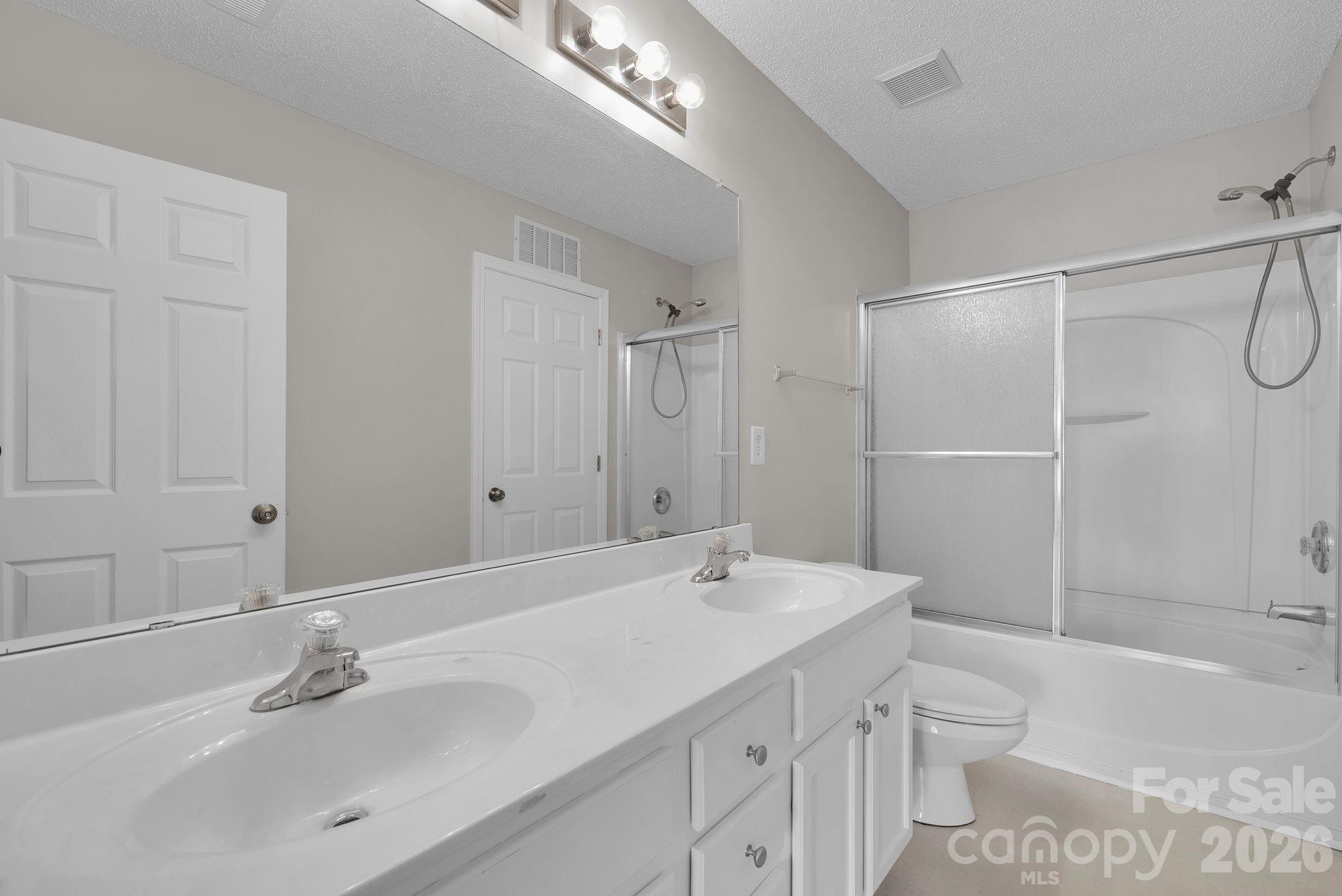 17039 Greenlawn Hills Court — Charlotte
