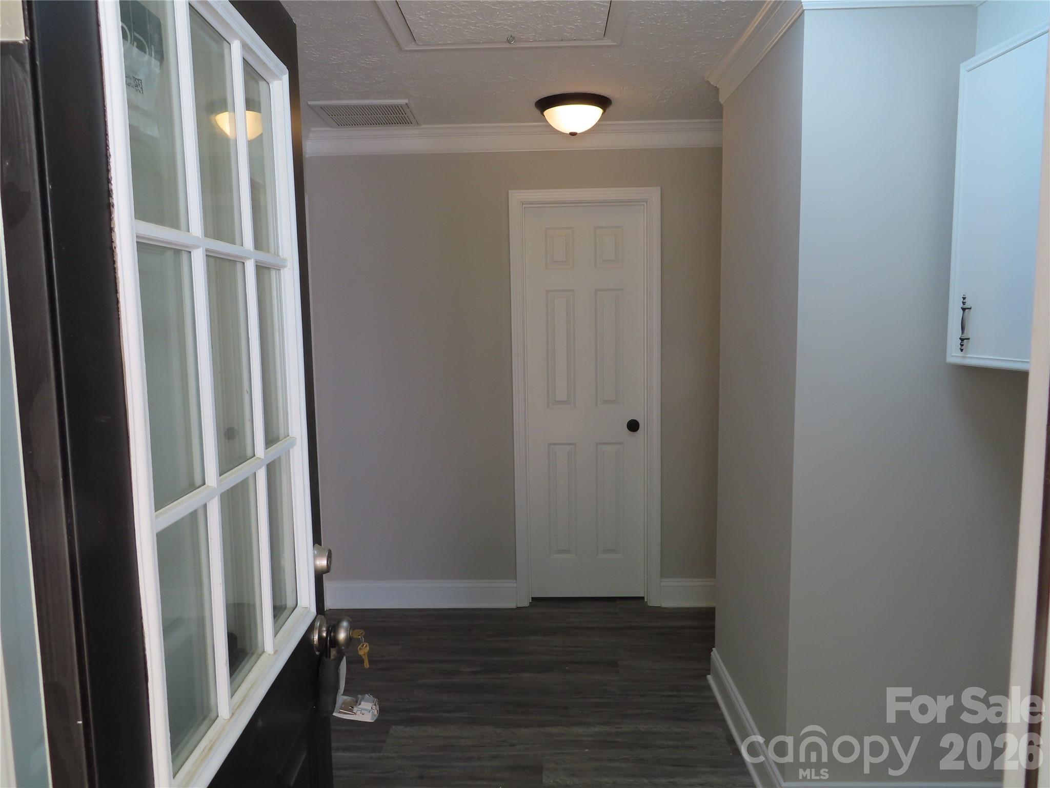 3095 Hillcrest Road — York