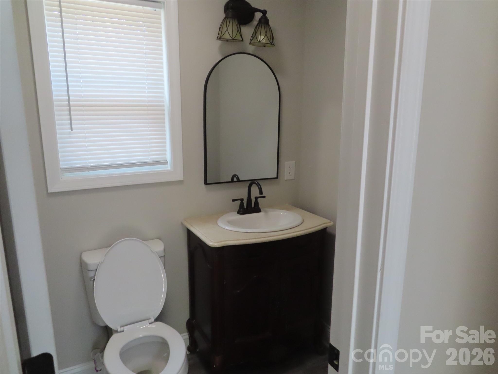 3095 Hillcrest Road — York