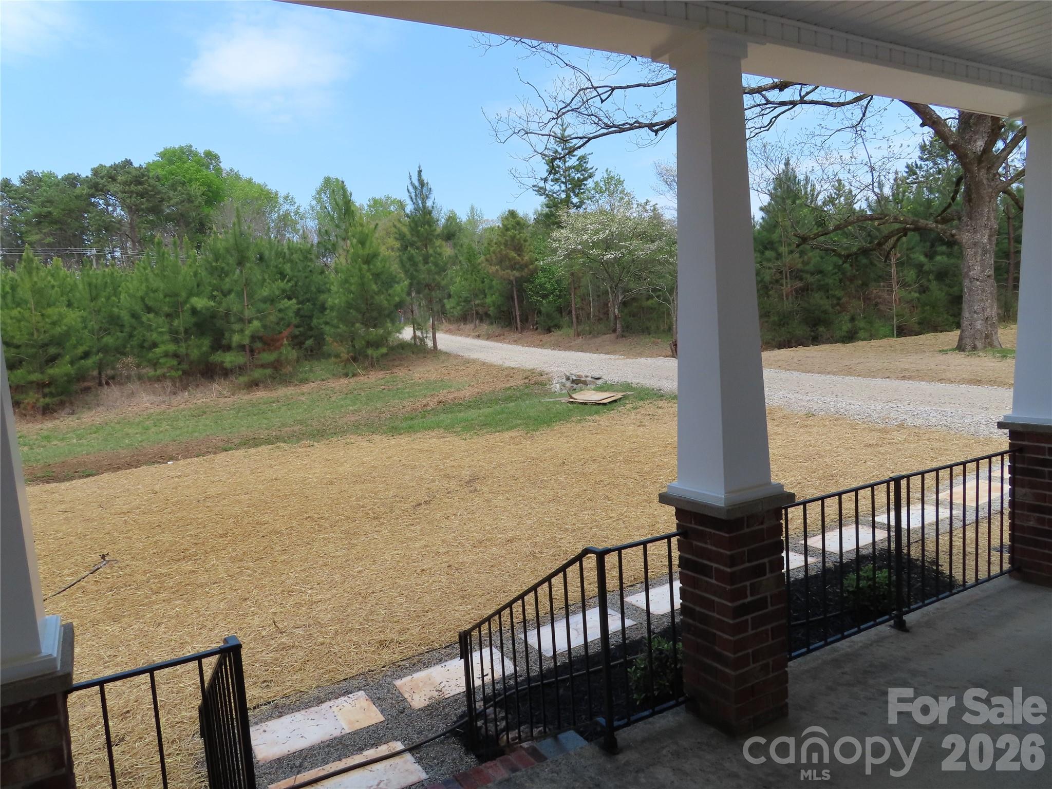 3095 Hillcrest Road — York