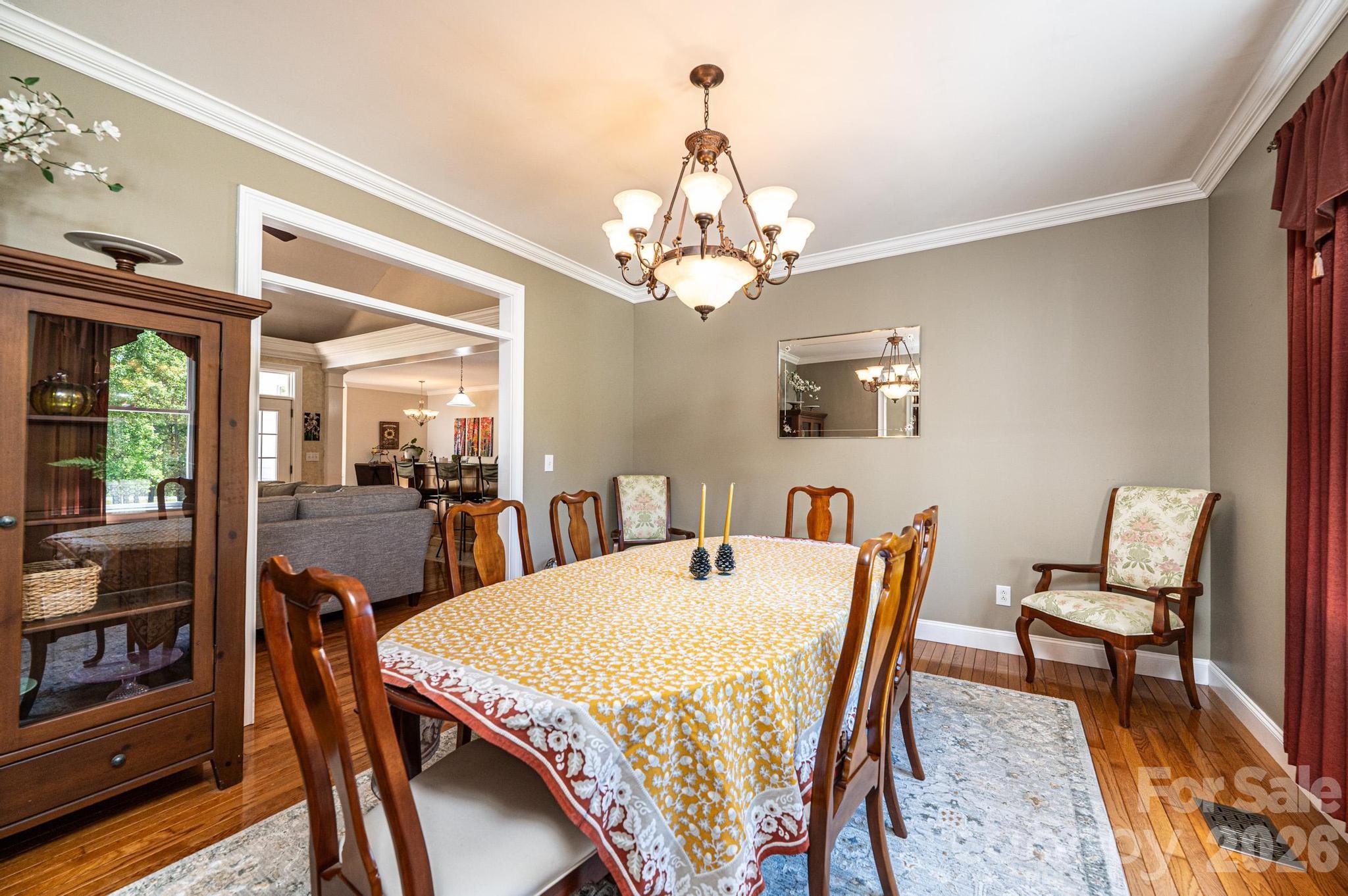 3085 James Street — Catawba