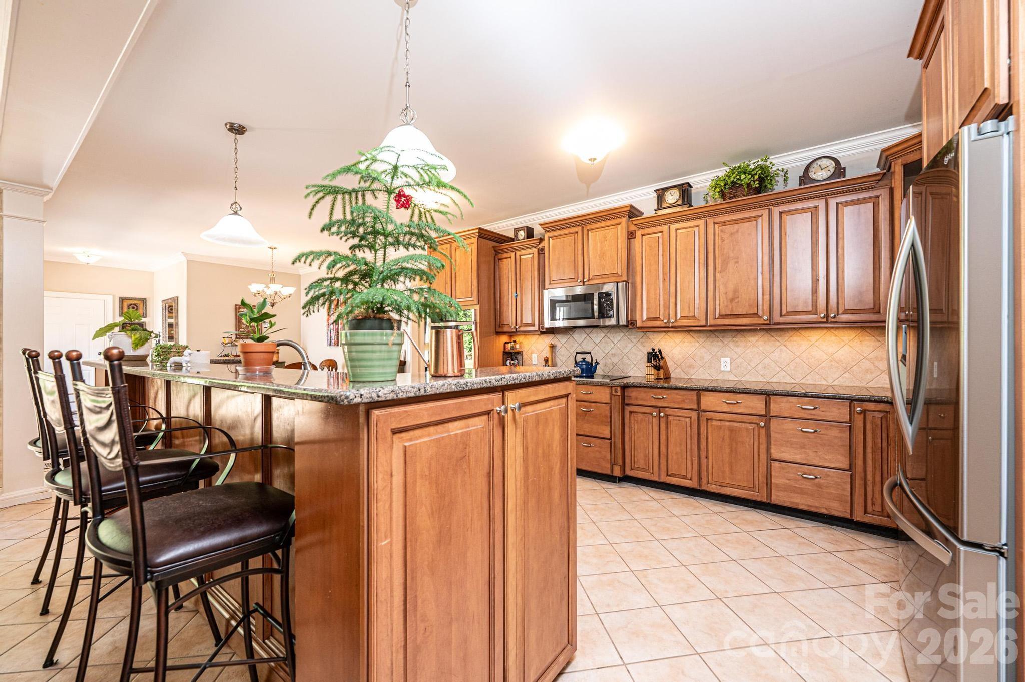 3085 James Street — Catawba