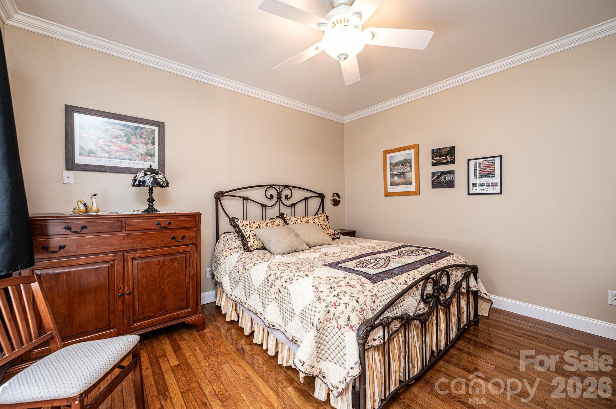3085 James Street — Catawba