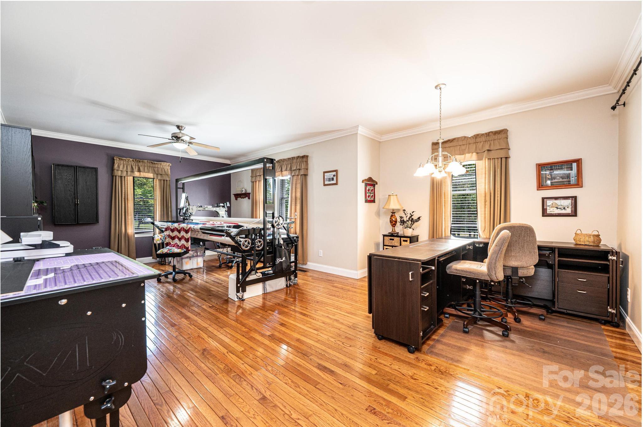 3085 James Street — Catawba
