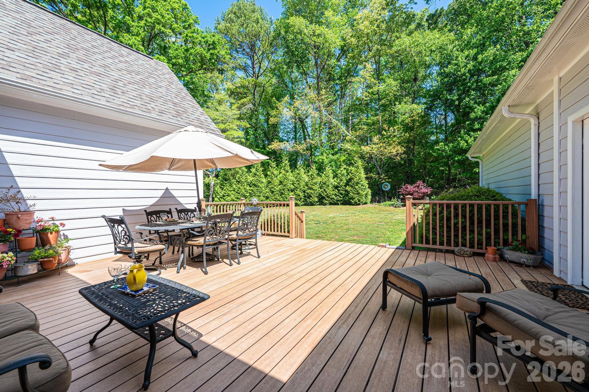 3085 James Street — Catawba