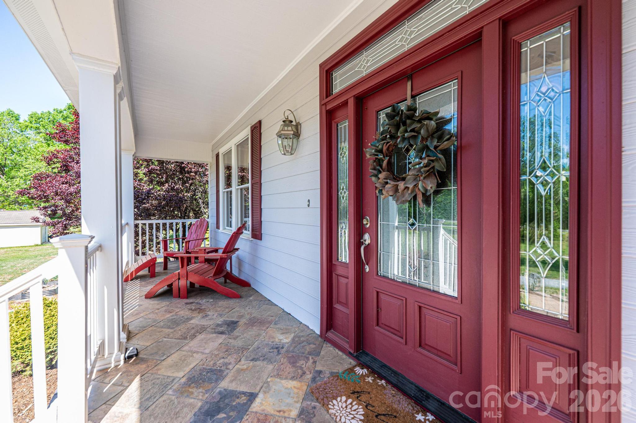 3085 James Street — Catawba