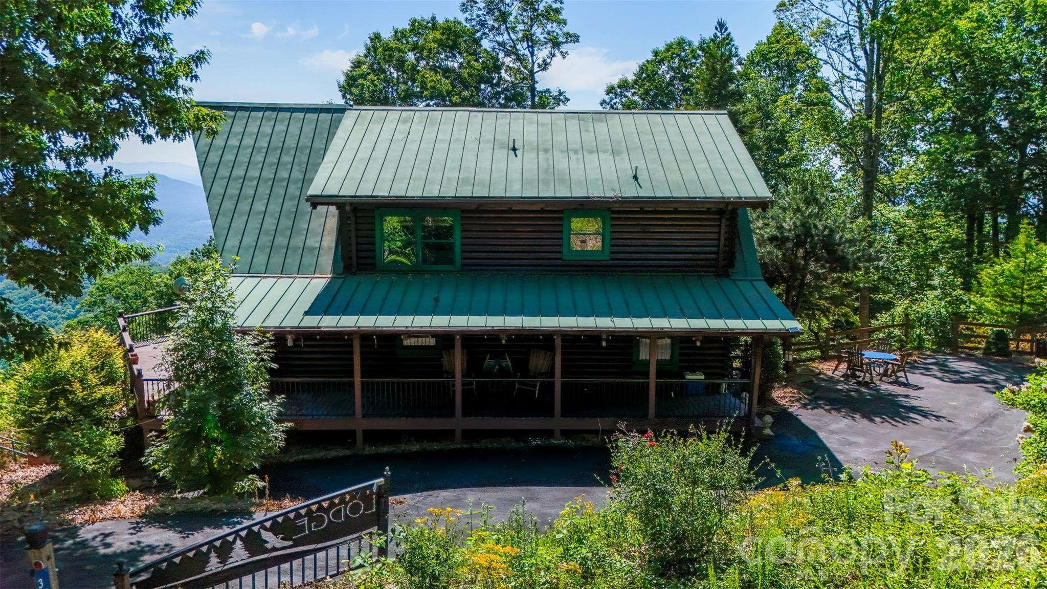 300 Williams Circle — Lake Lure