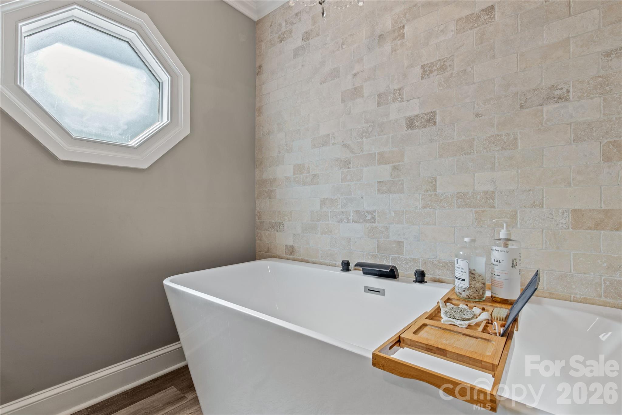 529 Langley Road — Lancaster