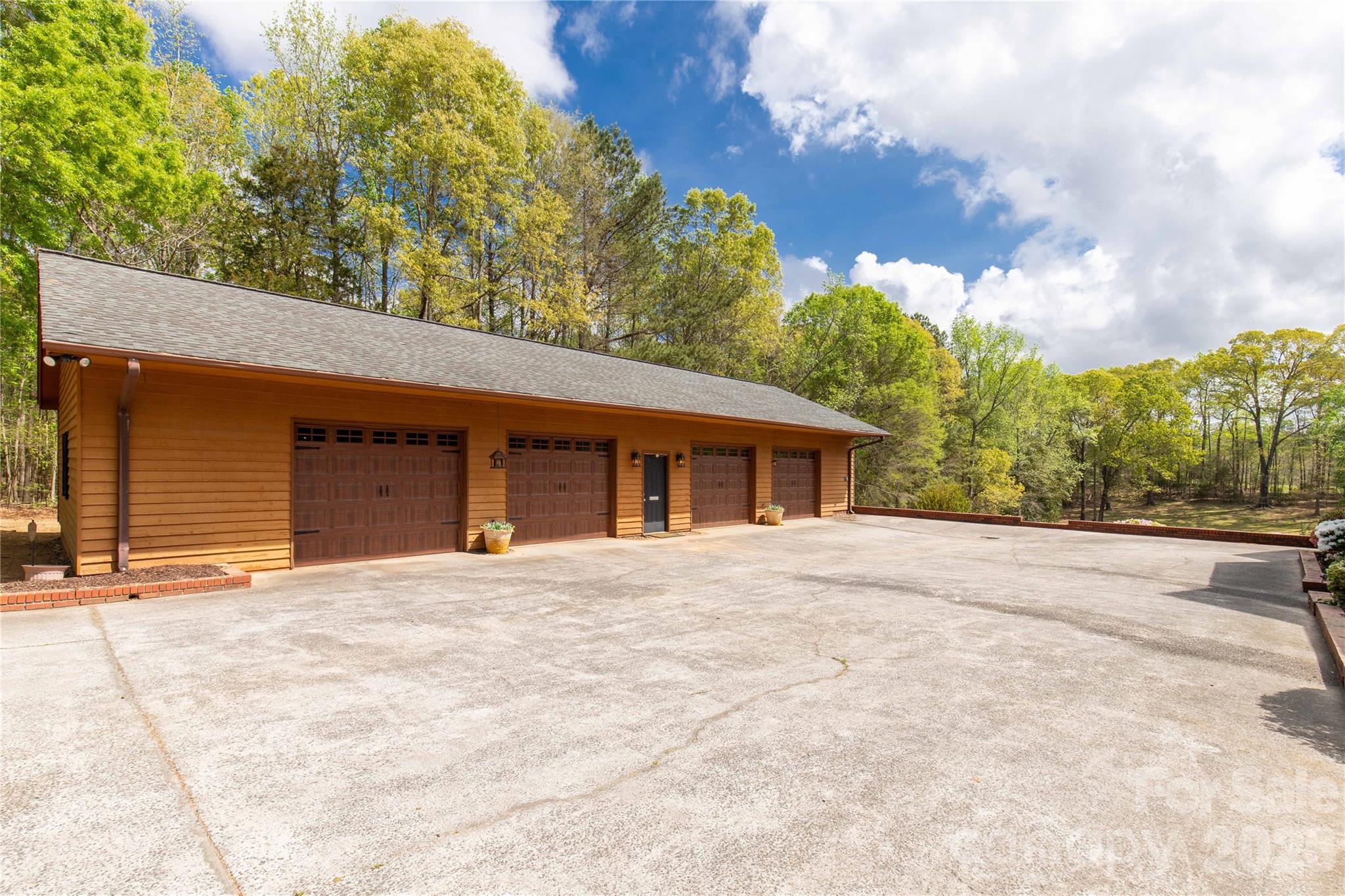 529 Langley Road — Lancaster