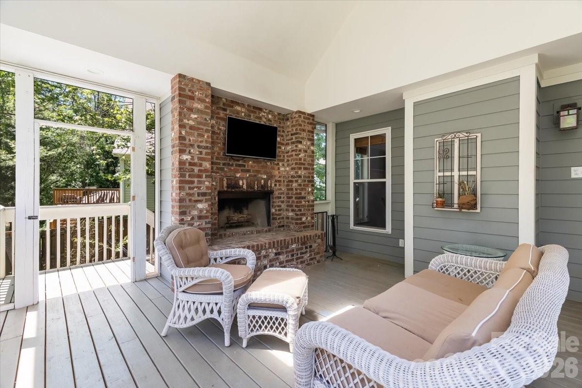126 Carolina Bluebird Loop — Arden