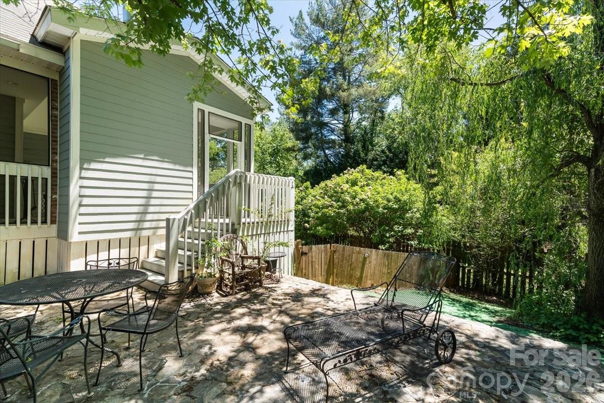 126 Carolina Bluebird Loop — Arden