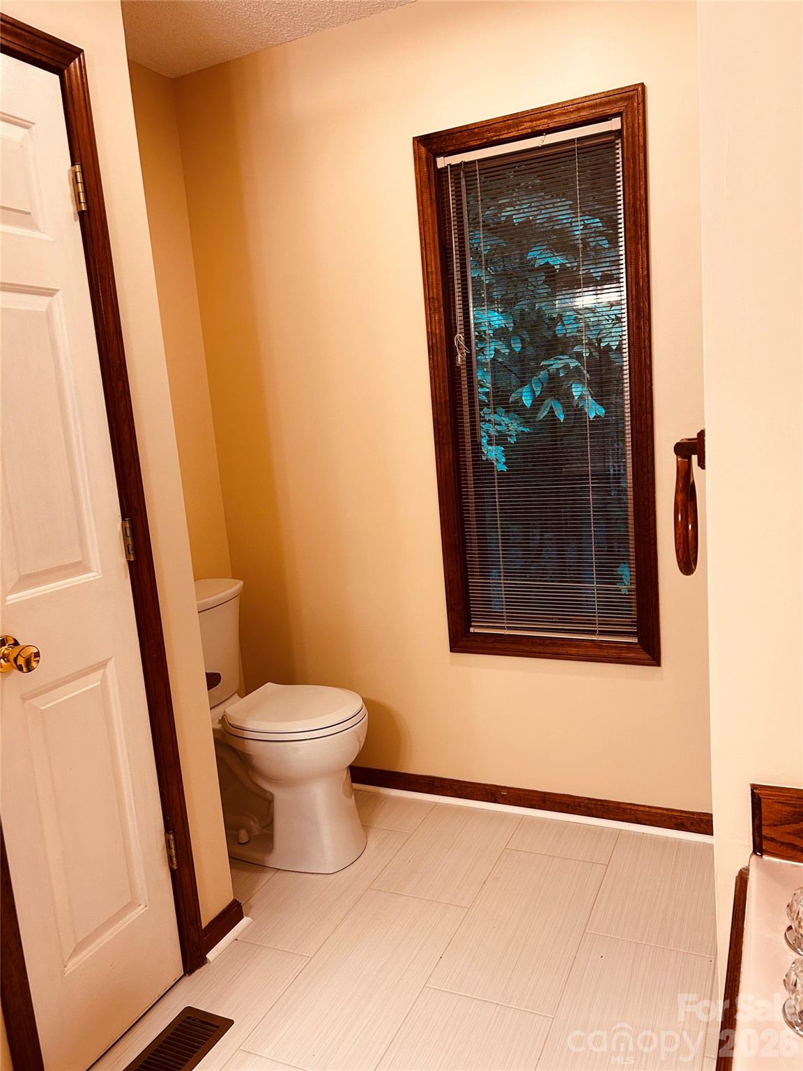 395 Wood Hollow Road — Taylorsville