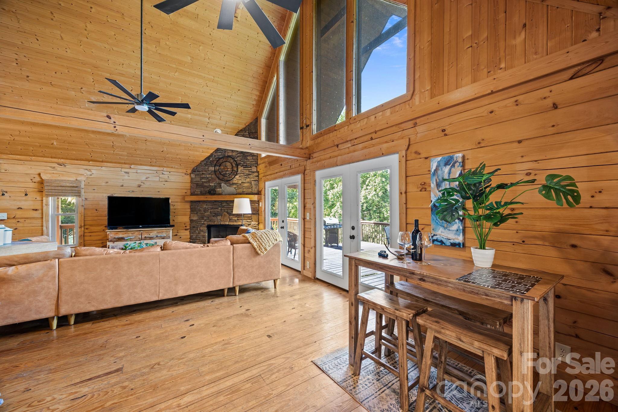 173 Mistletoe Park — Lake Lure