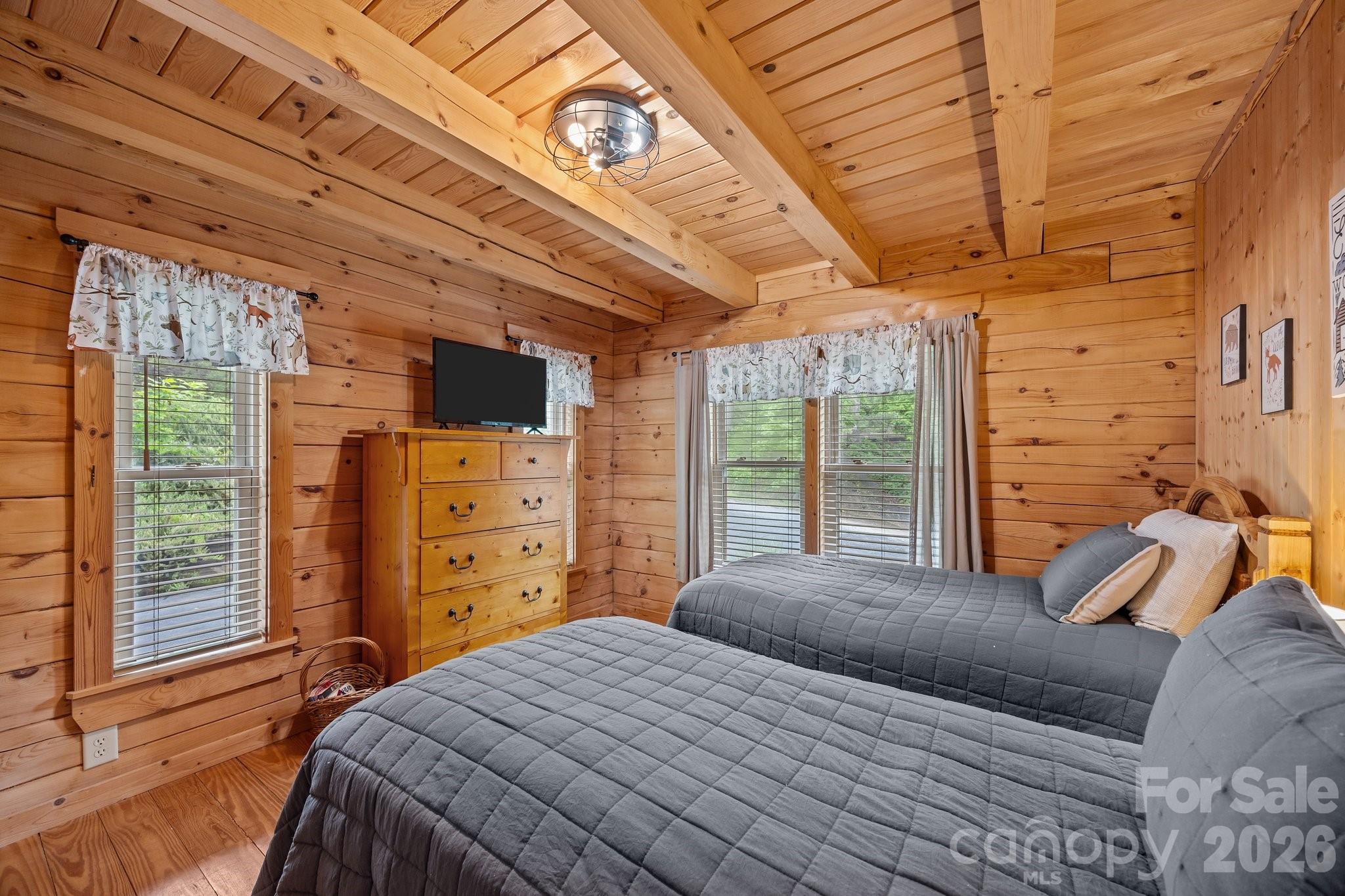 173 Mistletoe Park — Lake Lure
