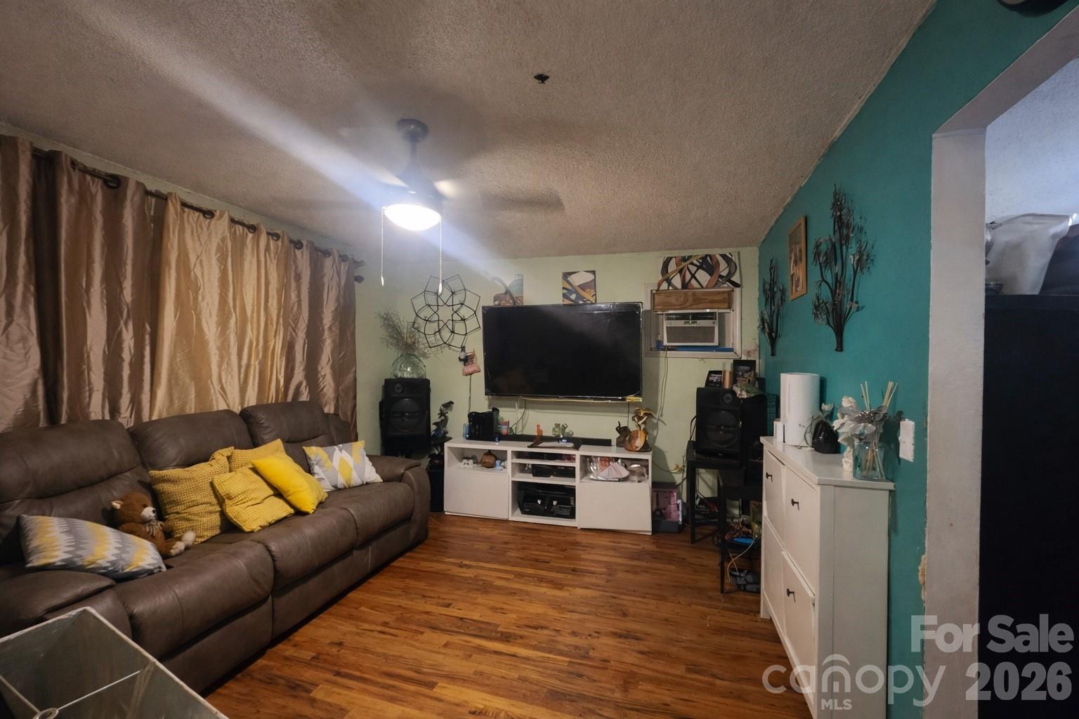 6836 Deanwood Place — Charlotte