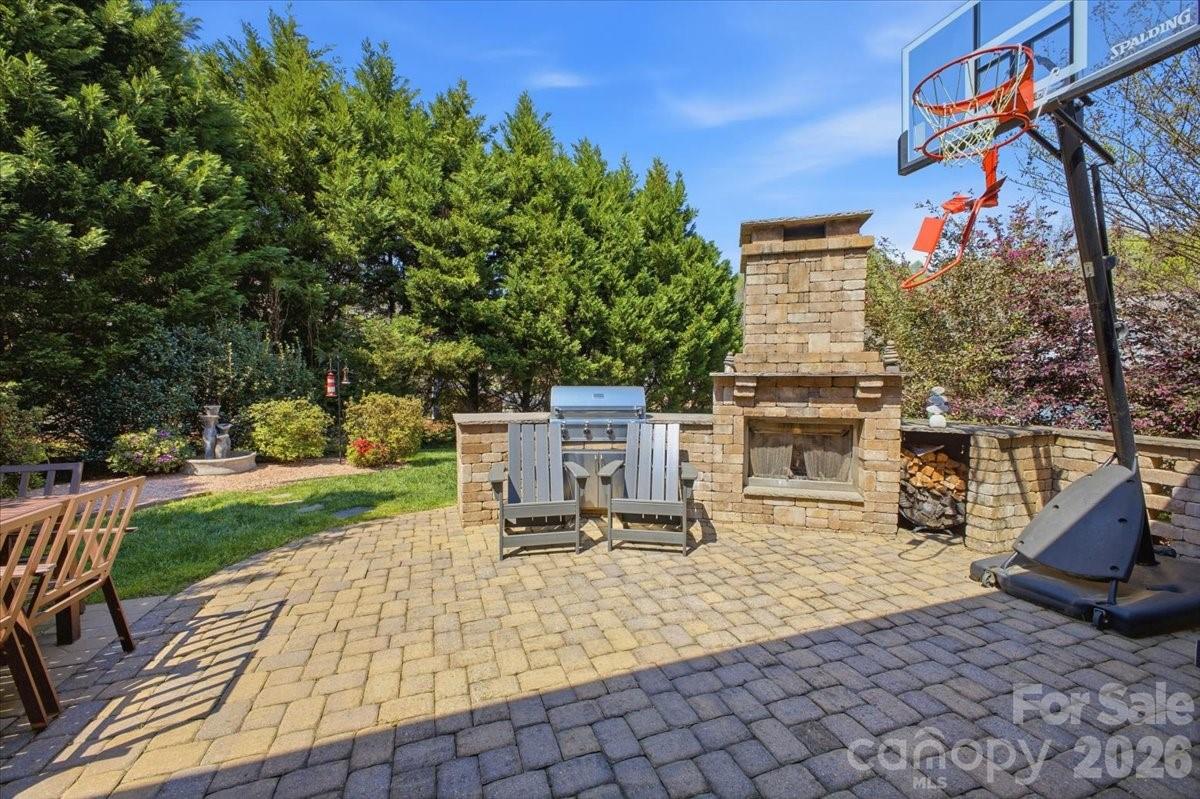 4406 Clos Du Val Road — Charlotte