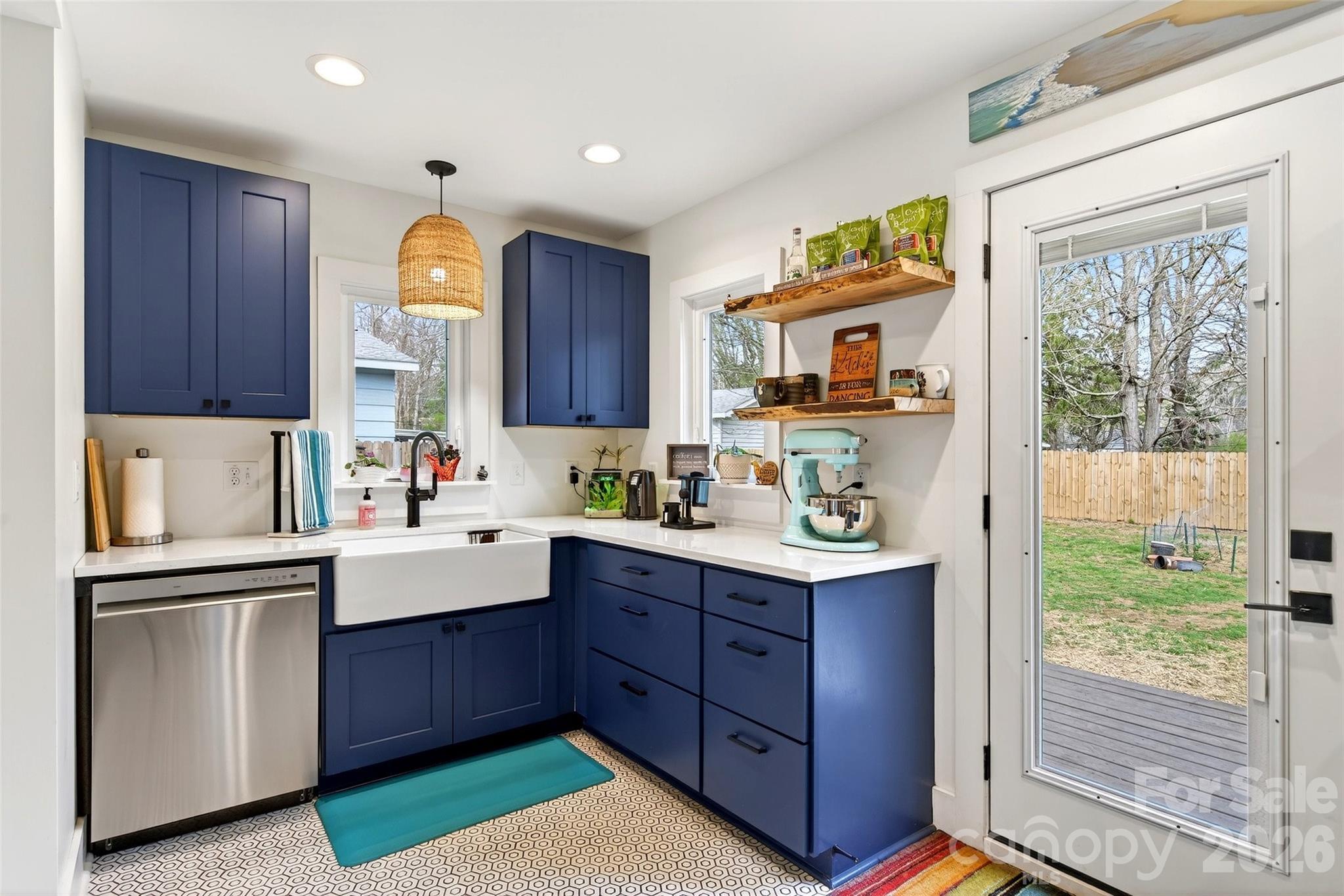 216 Vance Avenue — Black Mountain