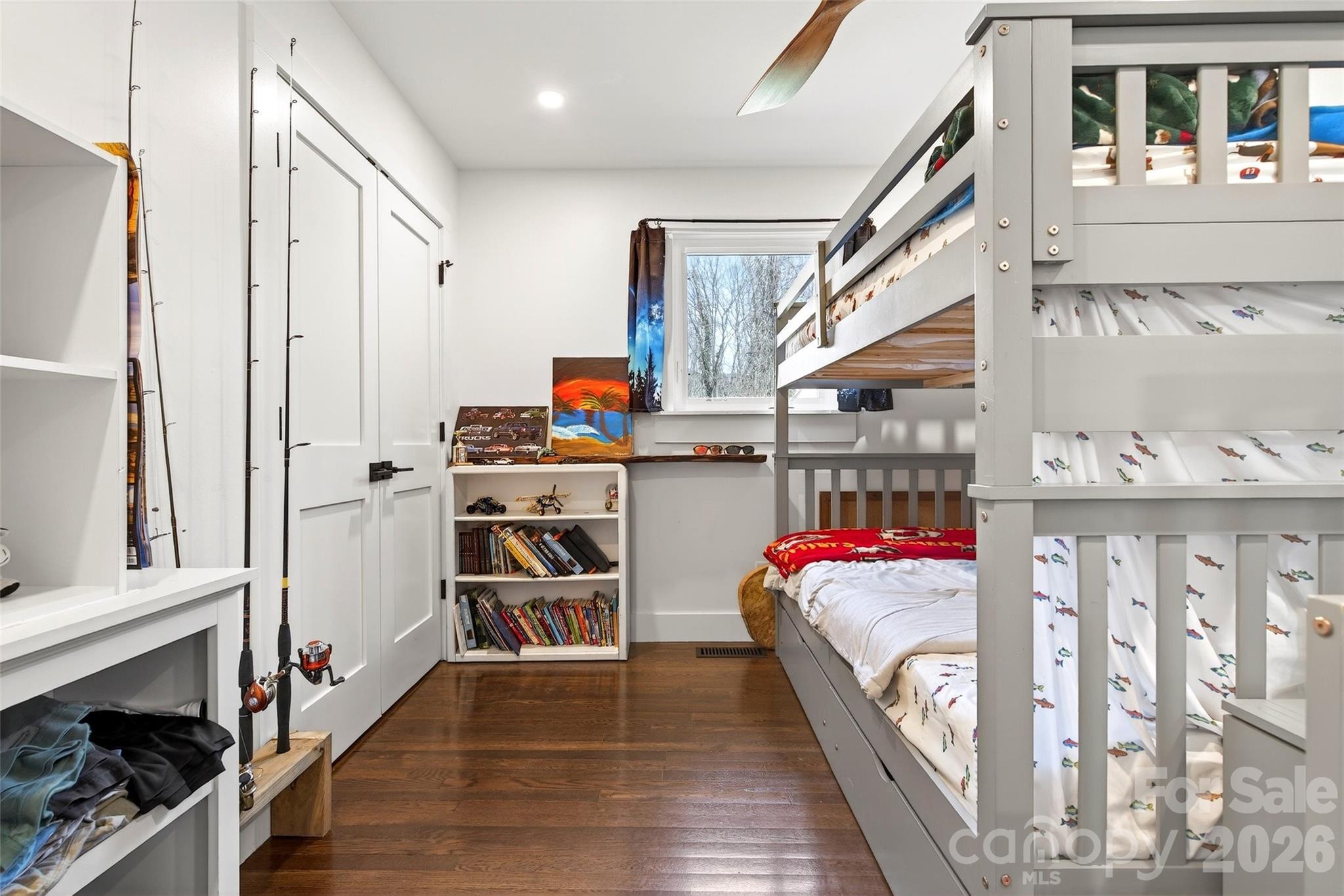 216 Vance Avenue — Black Mountain