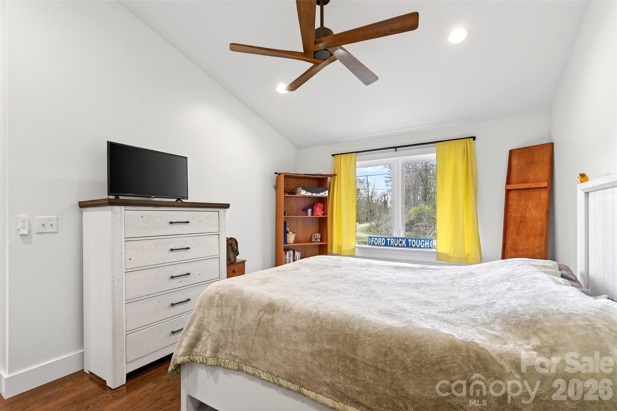216 Vance Avenue — Black Mountain