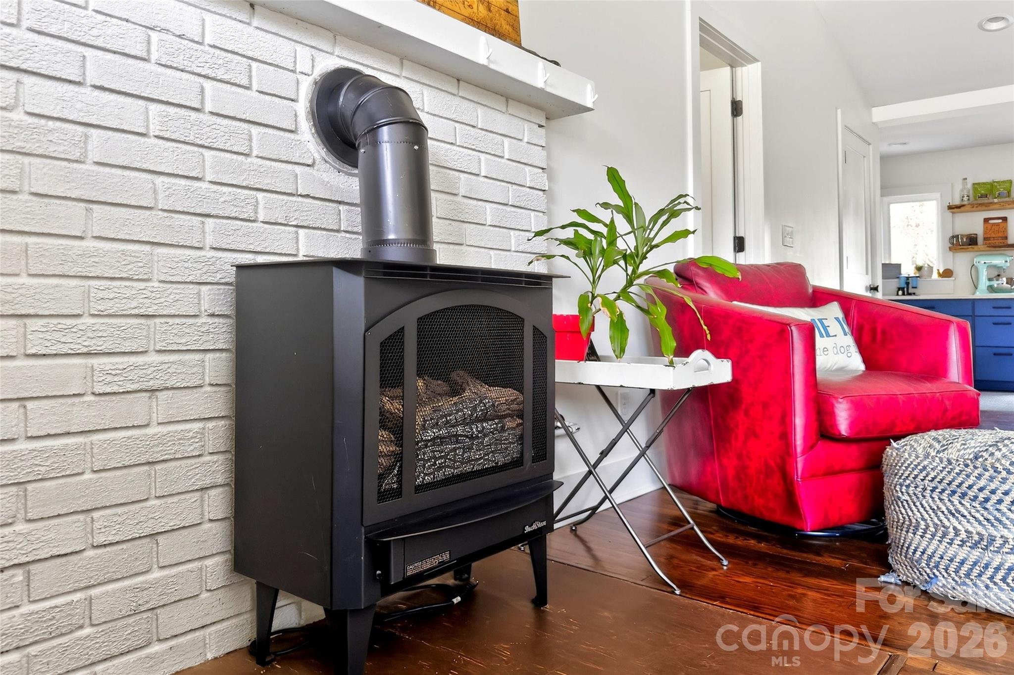 216 Vance Avenue — Black Mountain