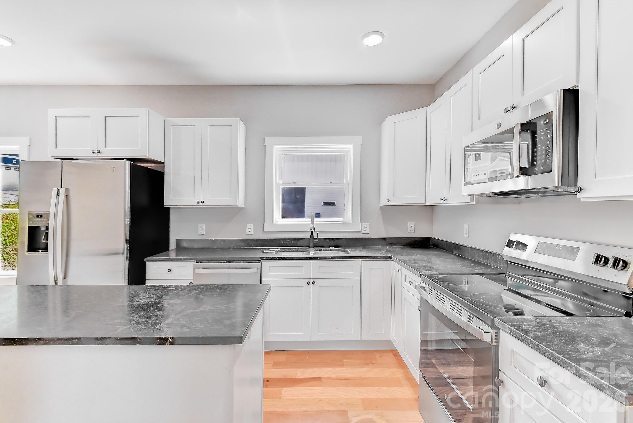 139 Northbend Drive — Asheville