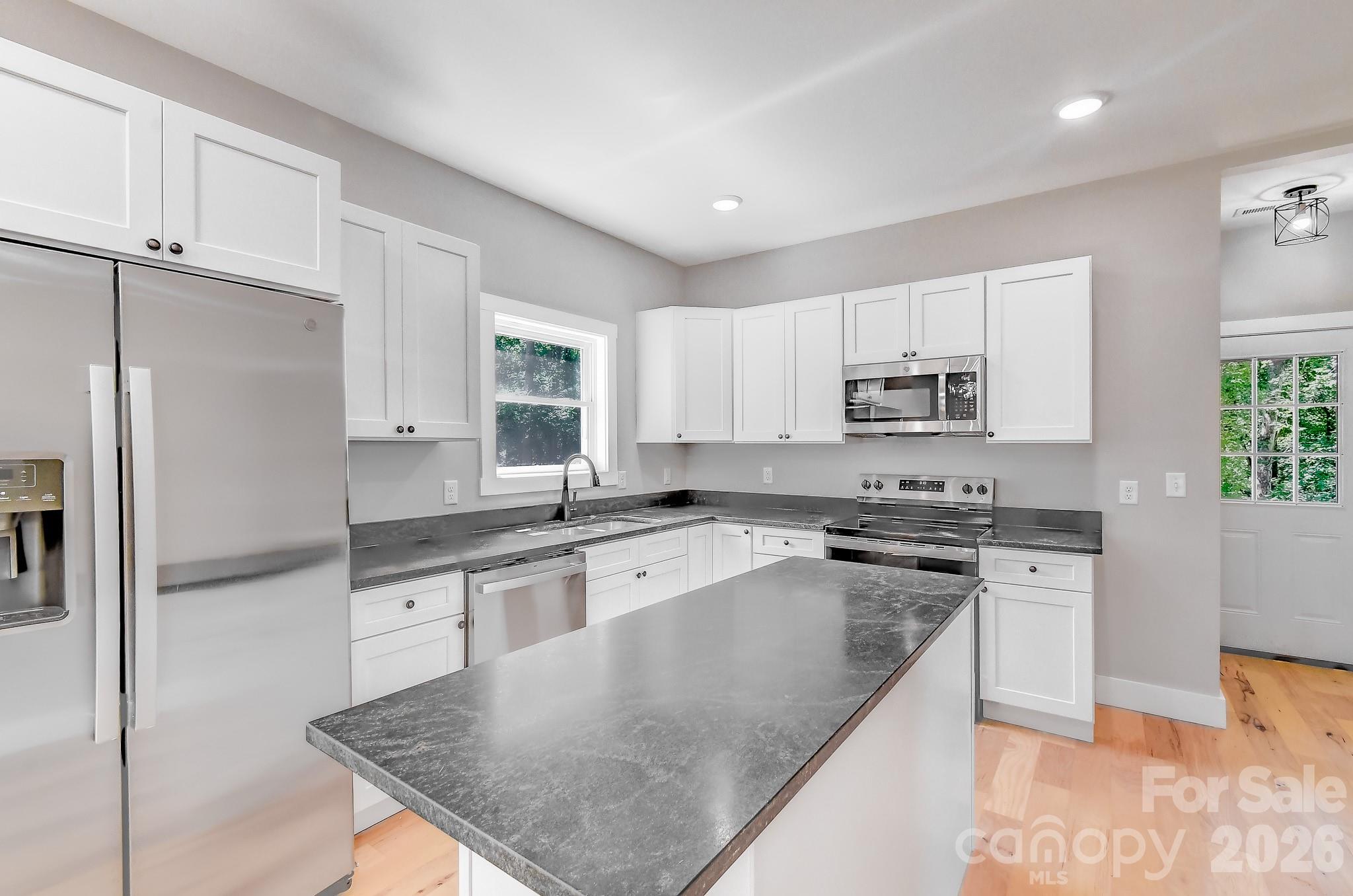 139 Northbend Drive — Asheville