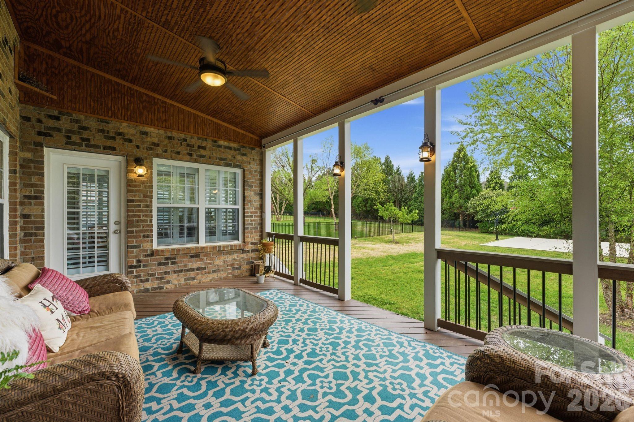 422 Deer Brush Lane — Waxhaw